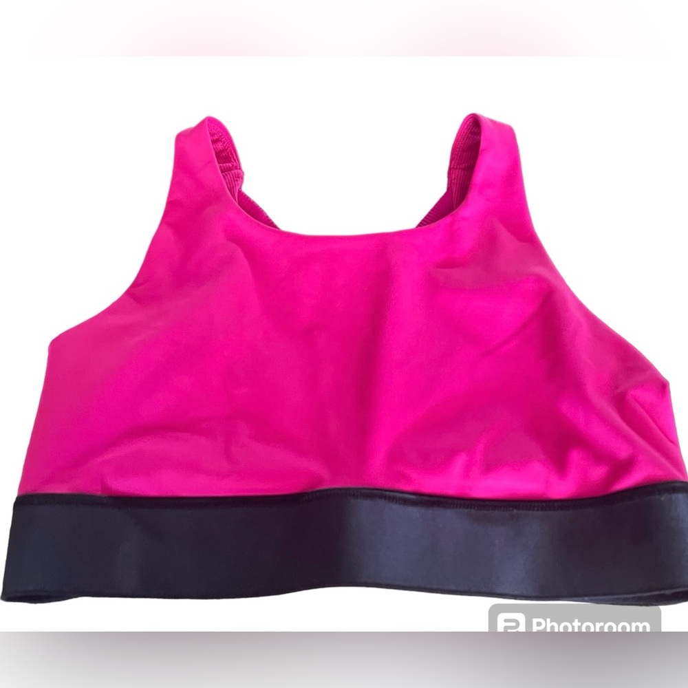Athleta Cross Back Sports Bra . Size- Small